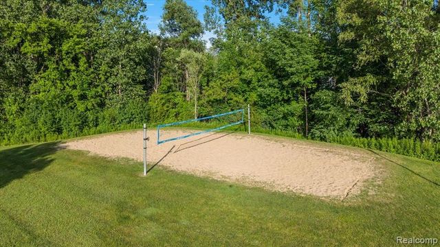 456 Boardwalk Drive, Walled Lake, MI 48390