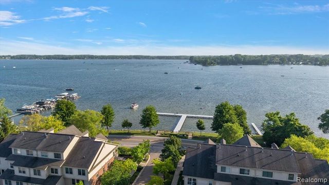456 Boardwalk Drive, Walled Lake, MI 48390