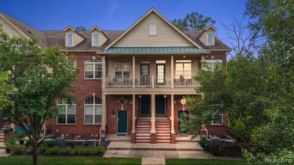 456 Boardwalk Drive, Walled Lake, MI 48390