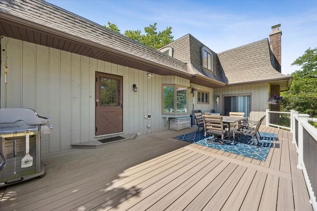 1490 Wood Avenue, Downers Grove, IL 60515