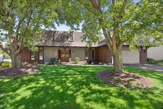 1490 Wood Avenue, Downers Grove, IL 60515