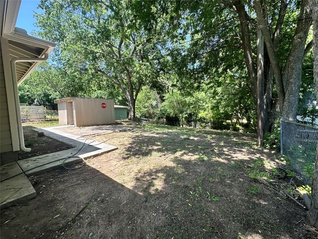 1234 S Brazos Street, Weatherford, TX 76086