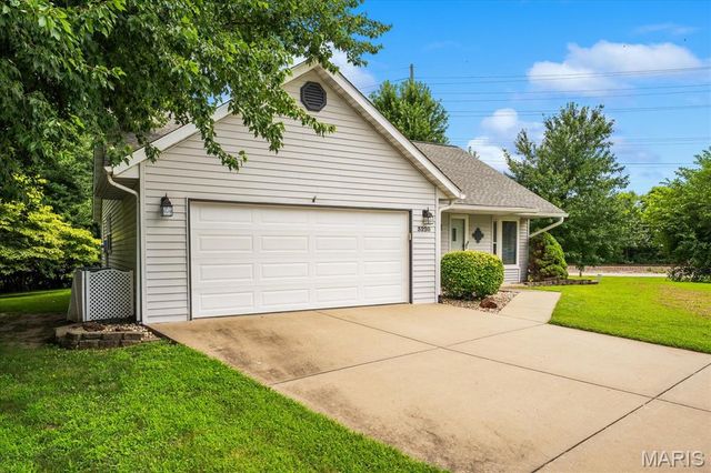 3220 Eastridge Drive, Shiloh, IL 62221