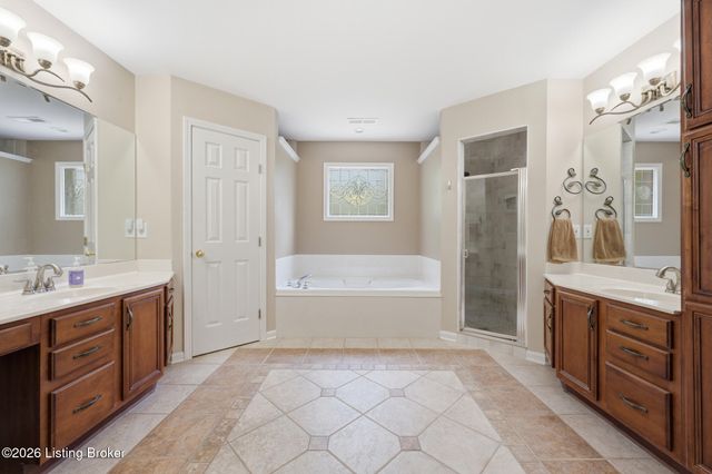 2302 Winterhaven Ct, Prospect, KY 40059