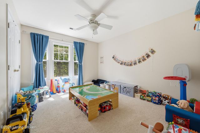 2302 Winterhaven Ct, Prospect, KY 40059