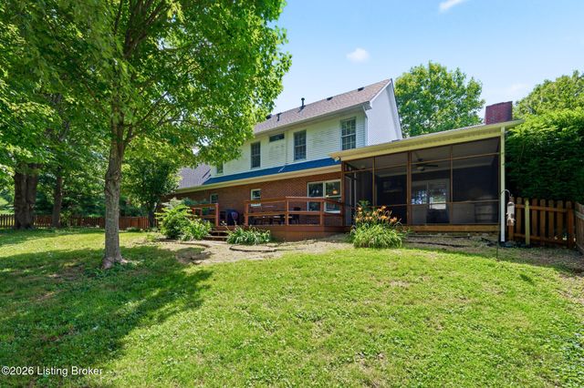 2302 Winterhaven Ct, Prospect, KY 40059
