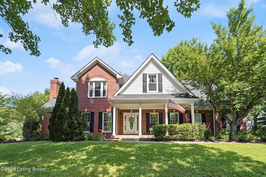 2302 Winterhaven Ct, Prospect, KY 40059