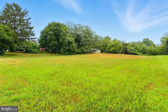 420 OBERLIN RD, Middletown, PA 17057