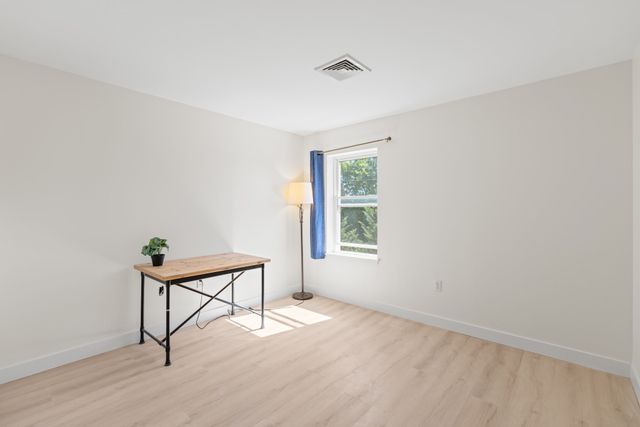 30 Franklin St 312, Malden, MA 02148