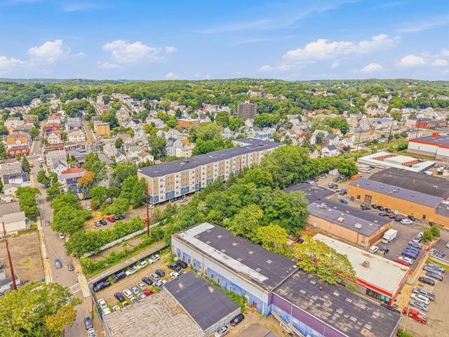 30 Franklin St 312, Malden, MA 02148