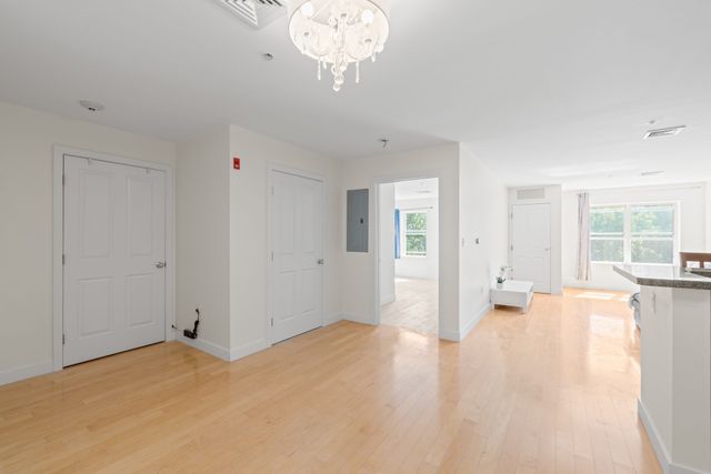 30 Franklin St 312, Malden, MA 02148