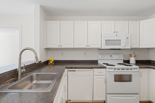 30 Franklin St 312, Malden, MA 02148