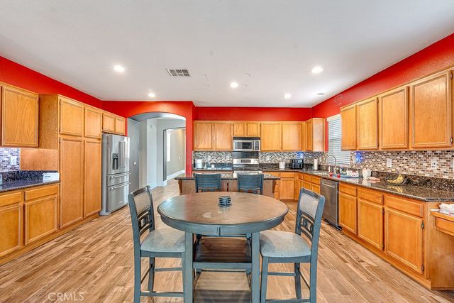 1752 Campanella, Perris, CA 92571