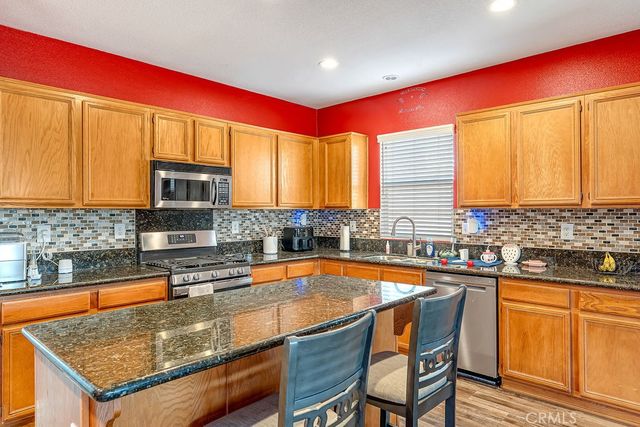 1752 Campanella, Perris, CA 92571