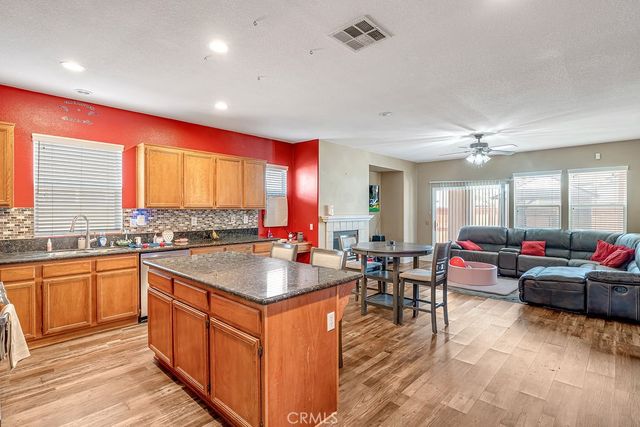 1752 Campanella, Perris, CA 92571
