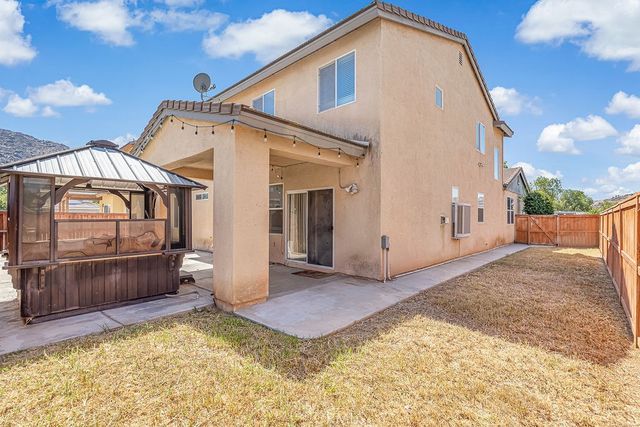 1752 Campanella, Perris, CA 92571