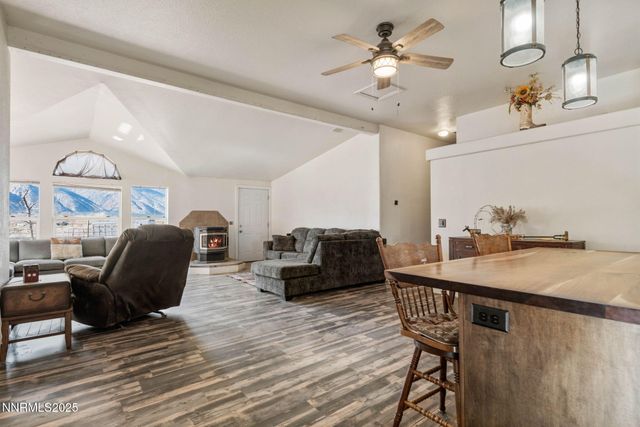 10 Burke Drive, Wellington, NV 89444