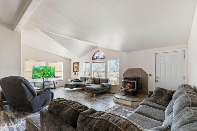 10 Burke Drive, Wellington, NV 89444