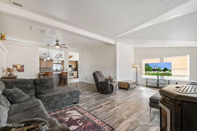 10 Burke Drive, Wellington, NV 89444