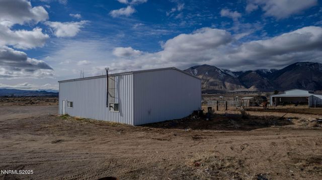 10 Burke Drive, Wellington, NV 89444