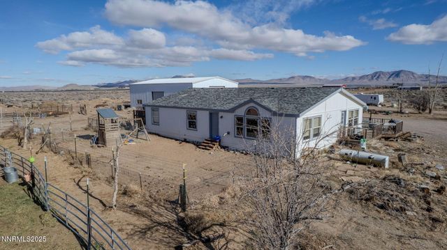 10 Burke Drive, Wellington, NV 89444