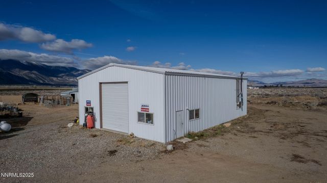 10 Burke Drive, Wellington, NV 89444