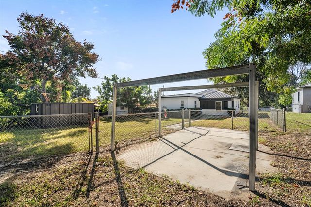 311 OSCEOLA AVENUE, Lake Wales, FL 33853