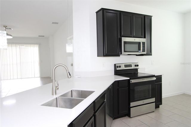 737 CITRUS RESERVE BOULEVARD, Davenport, FL 33837