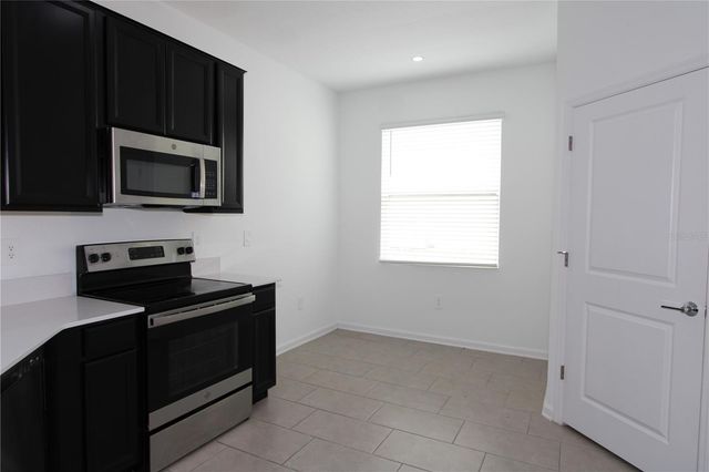 737 CITRUS RESERVE BOULEVARD, Davenport, FL 33837