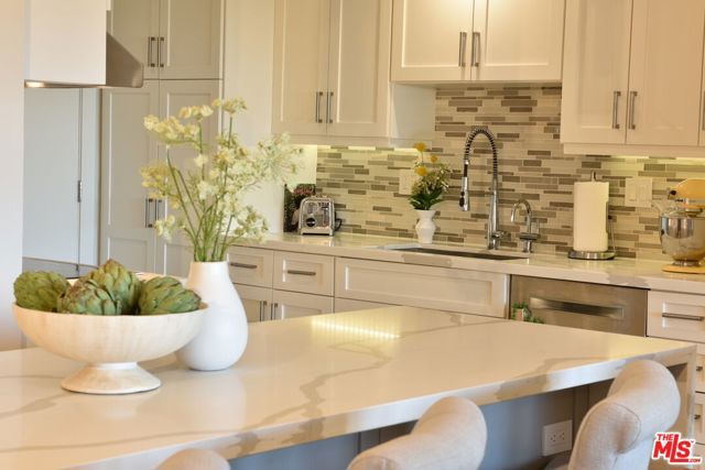 23908 De Ville Way B, Malibu, CA 90265