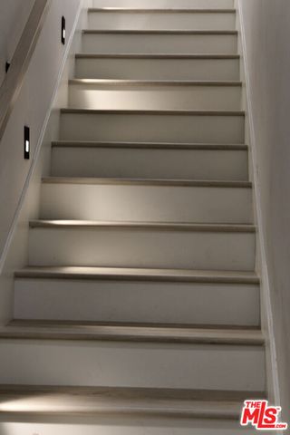 23908 De Ville Way B, Malibu, CA 90265