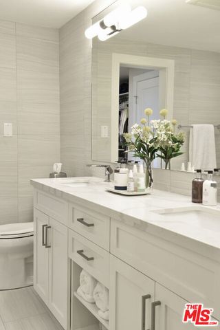 23908 De Ville Way B, Malibu, CA 90265