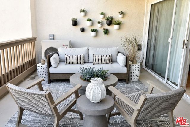 23908 De Ville Way B, Malibu, CA 90265