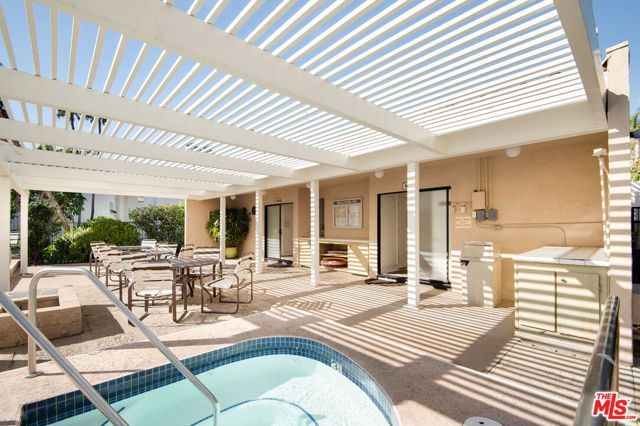 23908 De Ville Way B, Malibu, CA 90265