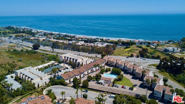 23908 De Ville Way B, Malibu, CA 90265