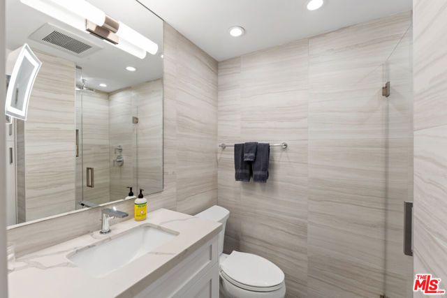 23908 De Ville Way B, Malibu, CA 90265