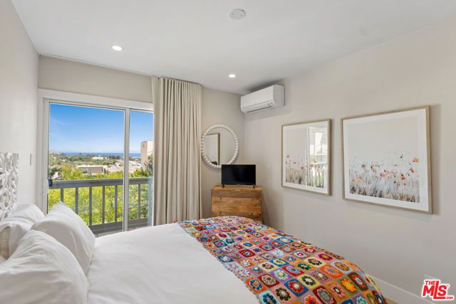 23908 De Ville Way B, Malibu, CA 90265