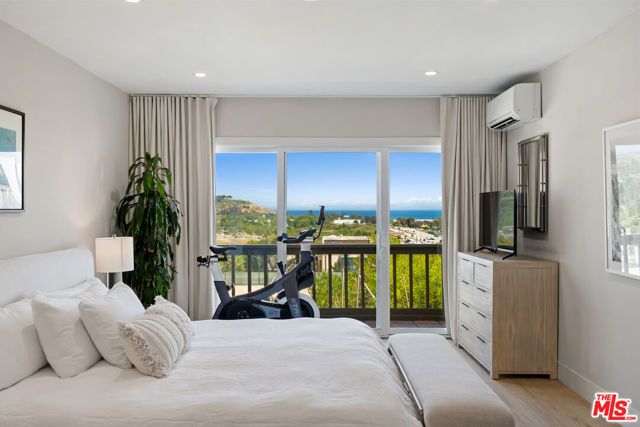 23908 De Ville Way B, Malibu, CA 90265