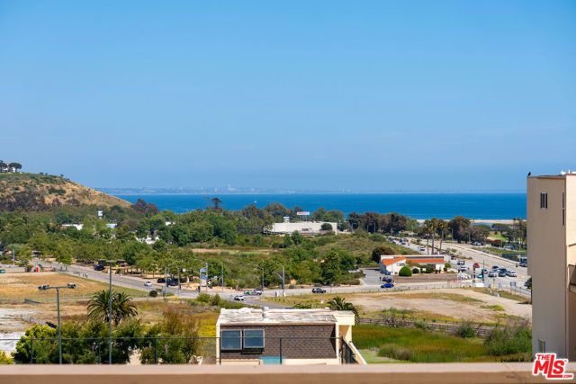 23908 De Ville Way B, Malibu, CA 90265