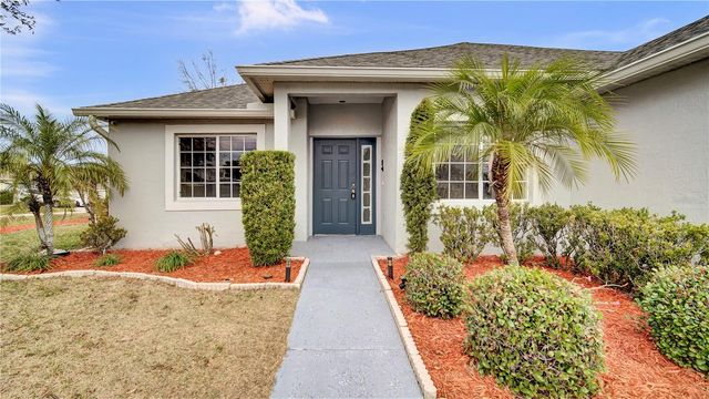 102 HILLCREST ROAD, Davenport, FL 33897