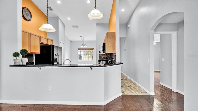 102 HILLCREST ROAD, Davenport, FL 33897