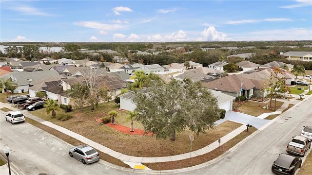 102 HILLCREST ROAD, Davenport, FL 33897