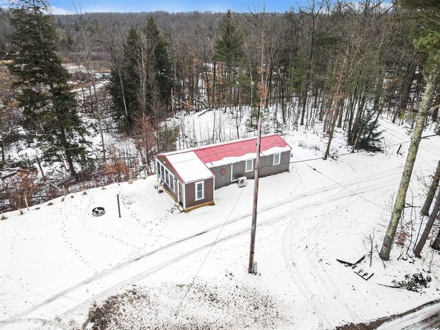 7364 N Northern Drive, Pentwater, MI 49449