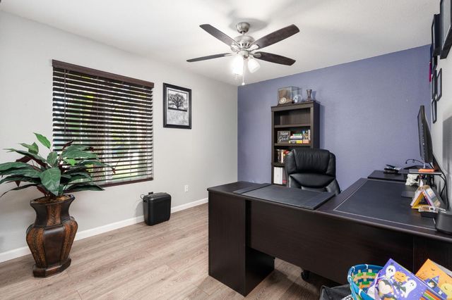 5219 E Garrett Avenue, Fresno, CA 93725