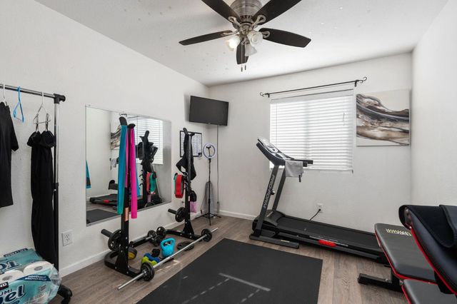 5219 E Garrett Avenue, Fresno, CA 93725