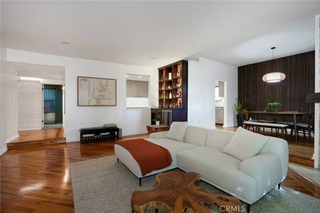 2307 Fox Hills 105, Los Angeles, CA 90064