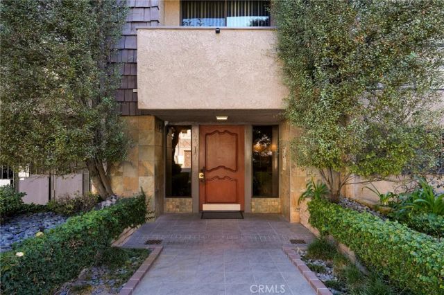 2307 Fox Hills 105, Los Angeles, CA 90064