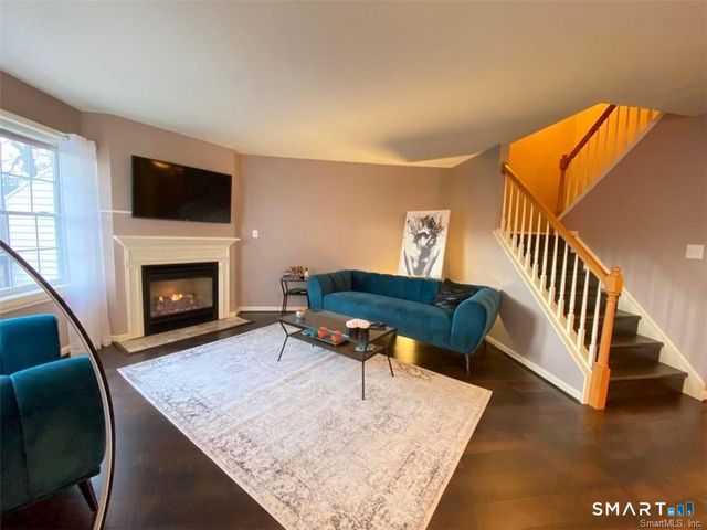 1303 Bradford Drive 1303, Danbury, CT 06811