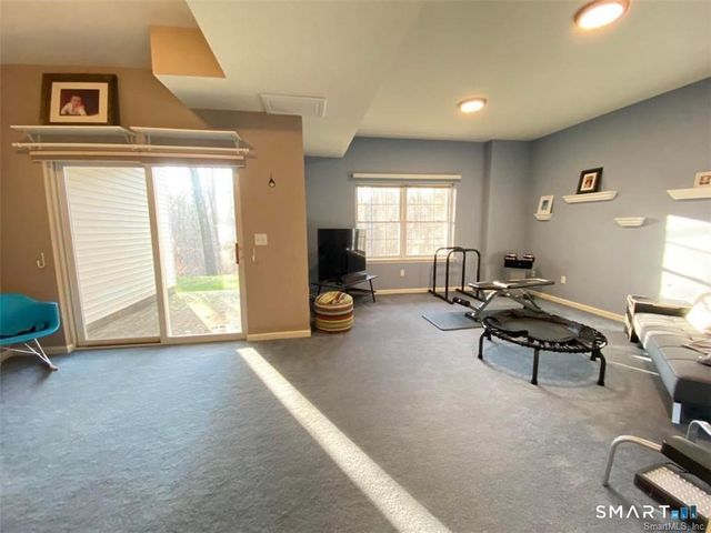 1303 Bradford Drive 1303, Danbury, CT 06811