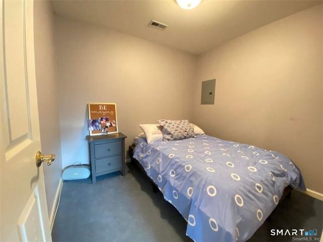 1303 Bradford Drive 1303, Danbury, CT 06811